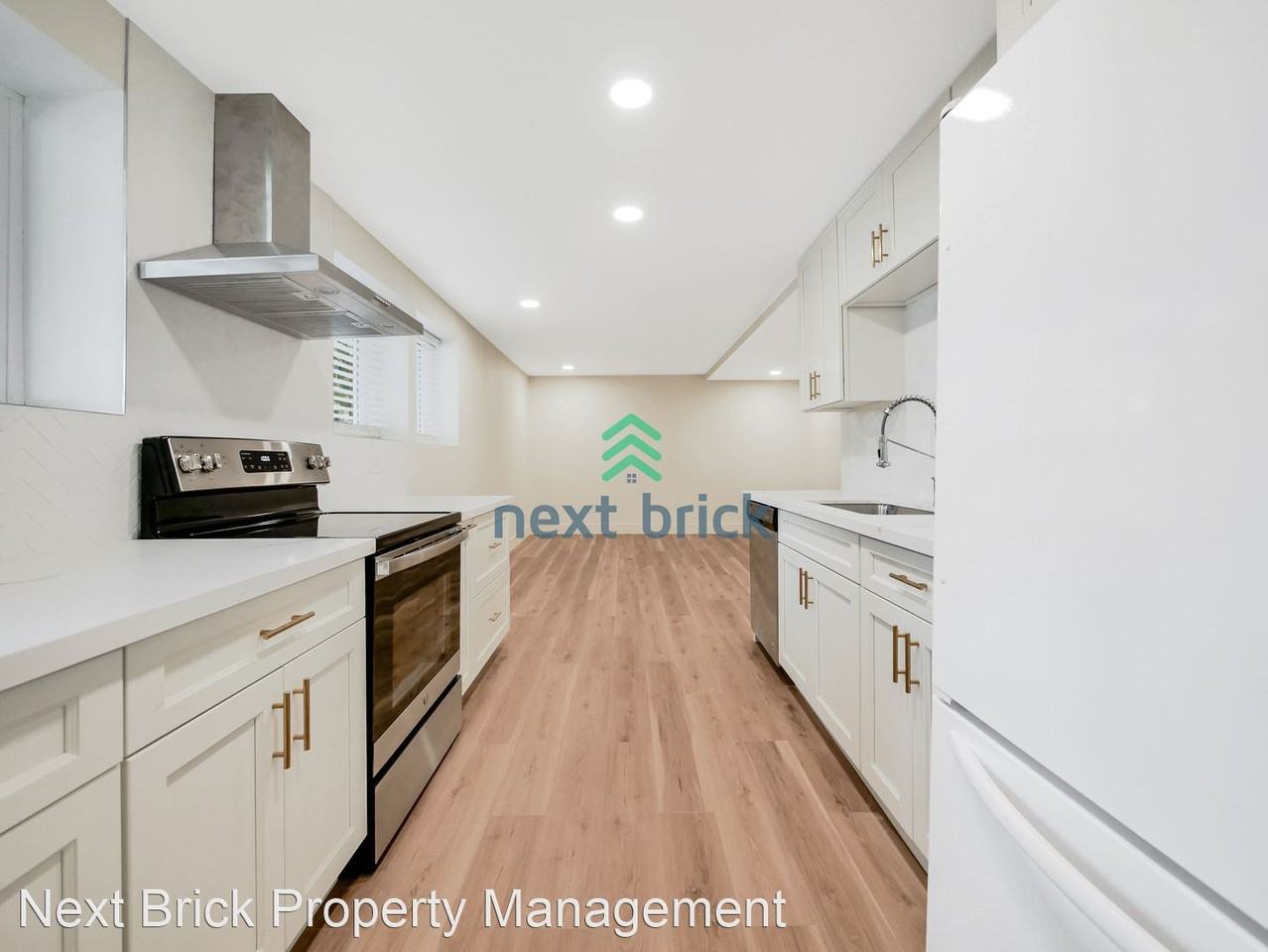301 Nw 62nd St - Photo 3 of 17