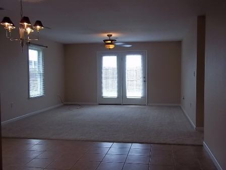 1976 Country Club Pl - Photo 2 of 9