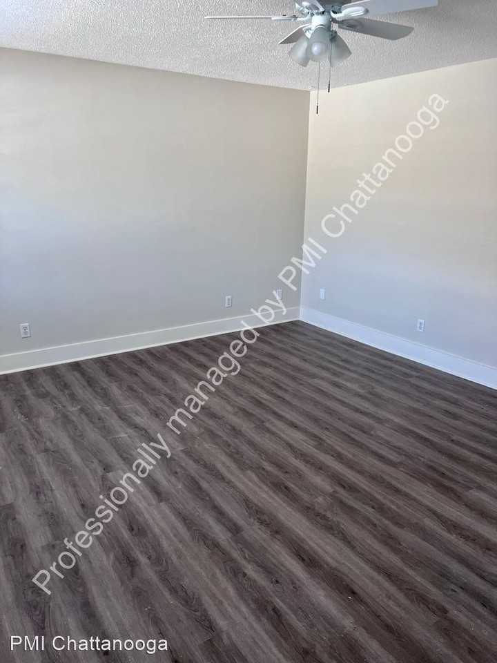 Tessie Lane - Photo 2 of 12