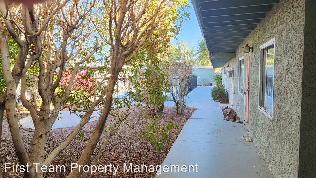 600/601 VISTA CHINO - Photo 2 of 7