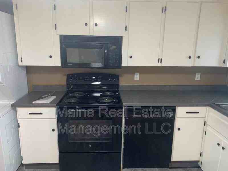 11 Stillwater Ave #A - Photo 3 of 18