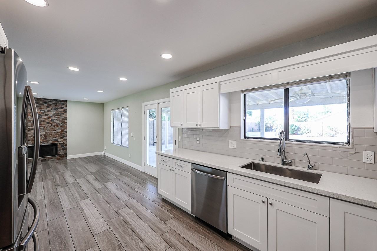 22442 N 21st St - Photo 6 of 39