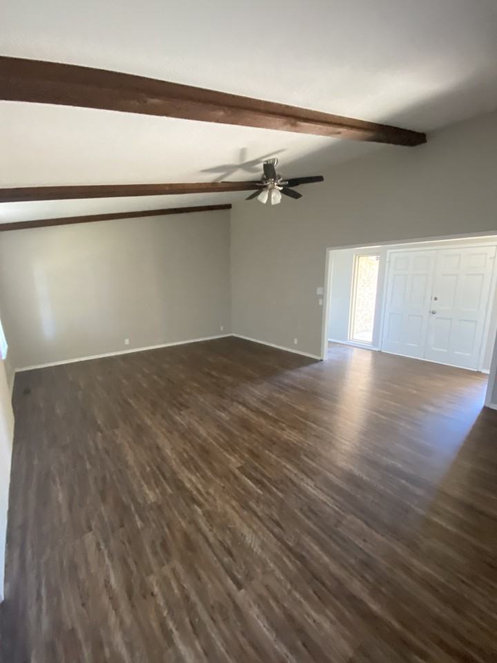 2013 E Ensey Ter - Photo 3 of 12