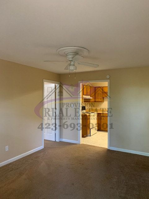 572 Highland Dr Sw - Photo 2 of 11