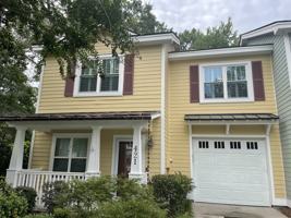 featured image of 421 Grand Palm Ln