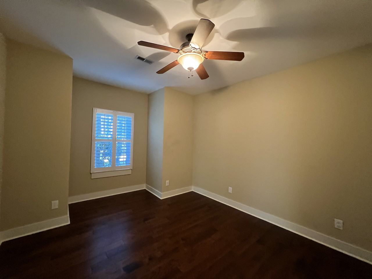 421 Grand Palm Ln - Photo 4 of 16