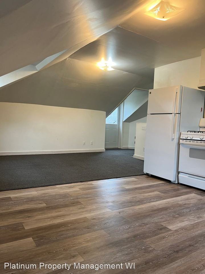 202 Grand Ave - Photo 2 of 7