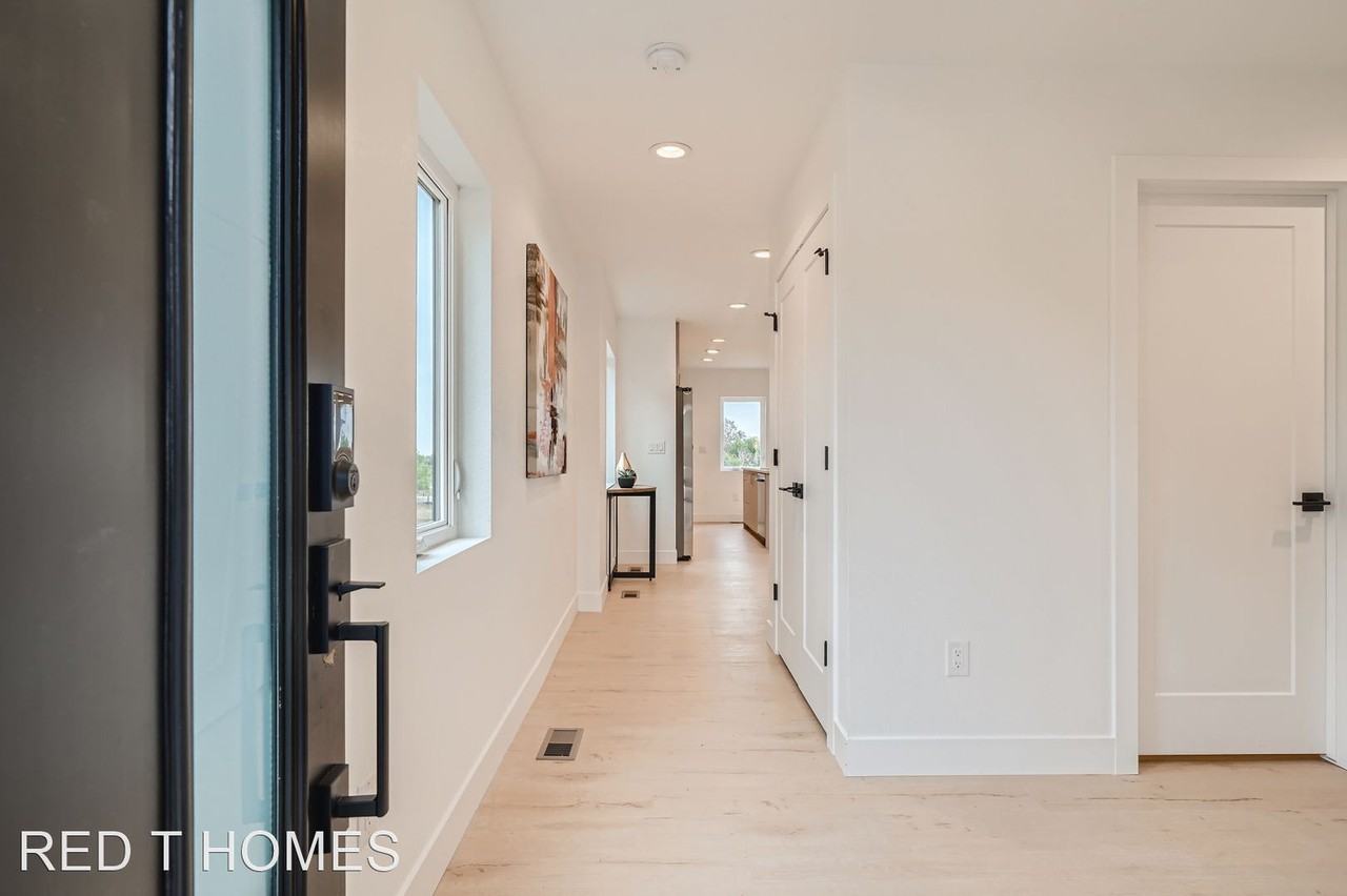 12515 W 10th Ave - Photo 3 of 27