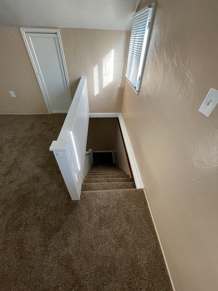 1190 Belvan Ave #1 - Photo 3 of 10