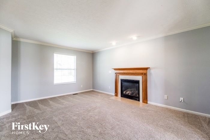 7923 Seabury Ct - Photo 2 of 15