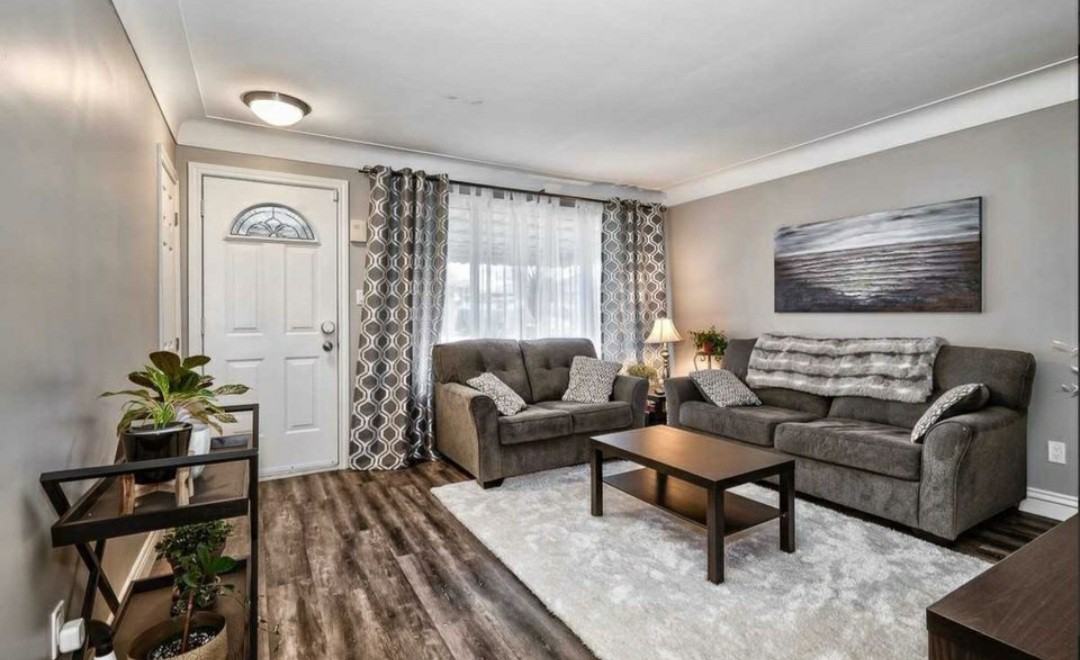 15 Beland Avenue North - Photo 3 of 9