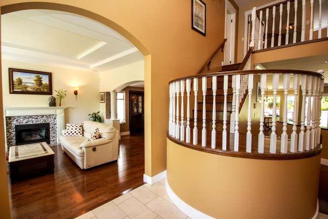 2969 Robson Drive - Photo 3 of 32