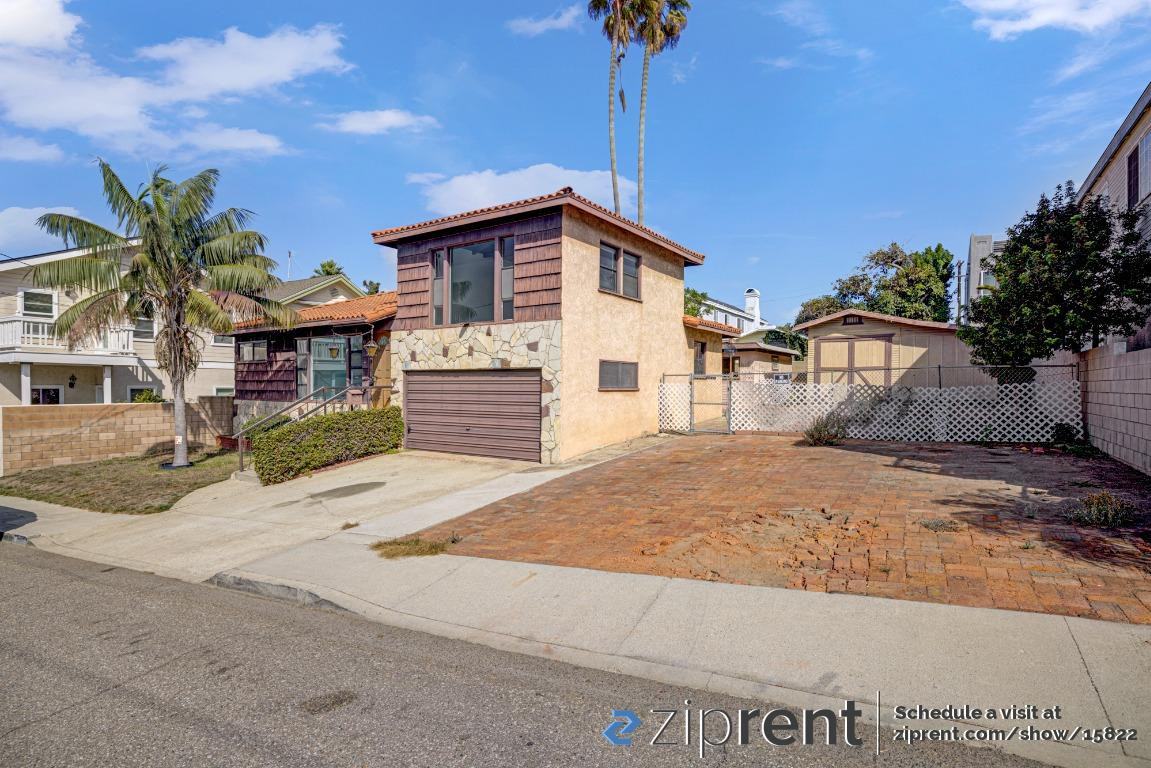 2040 Hillcrest Dr - Photo 2 of 18