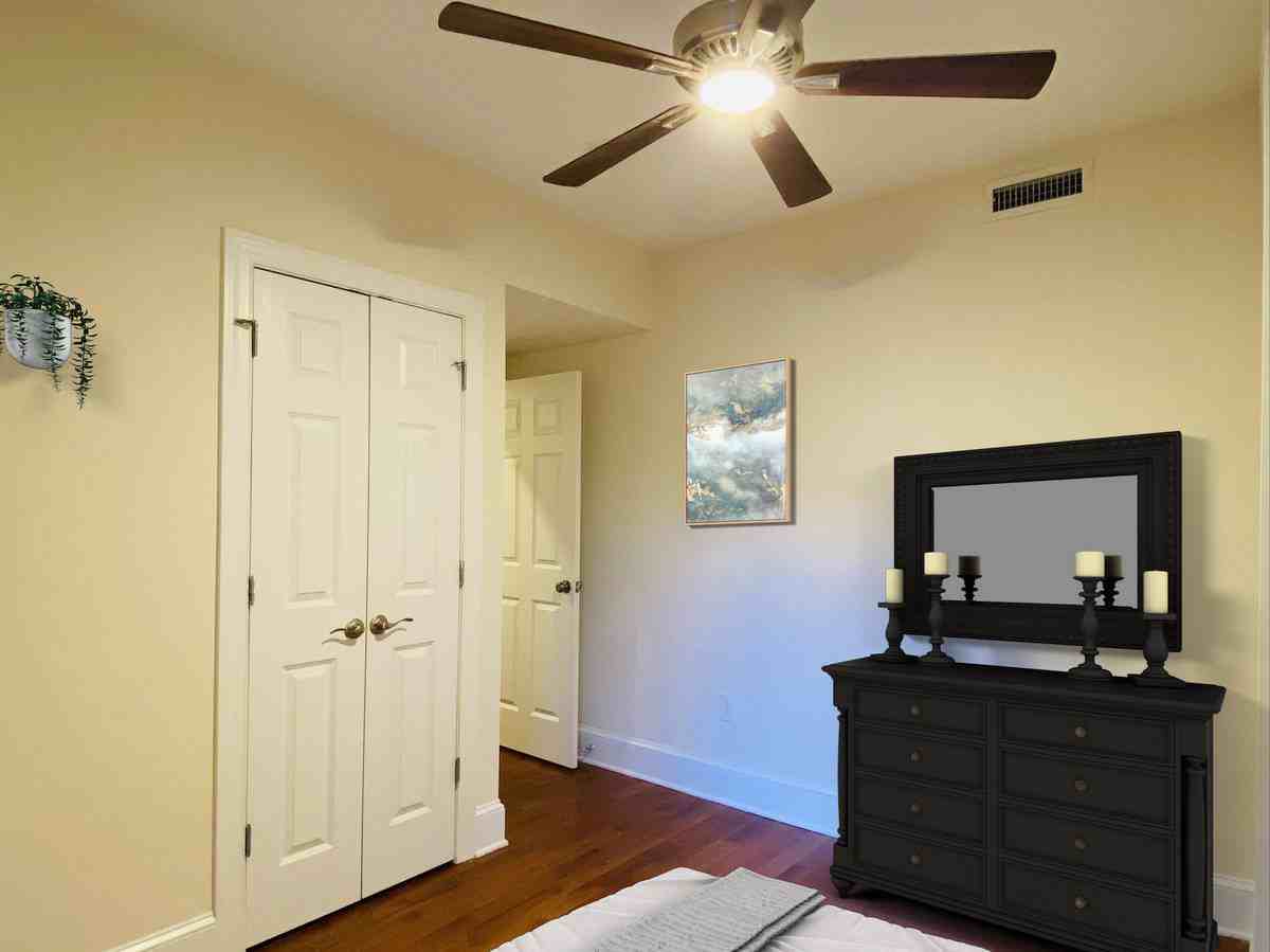 1949 Locust Street #3F - Photo 2 of 3