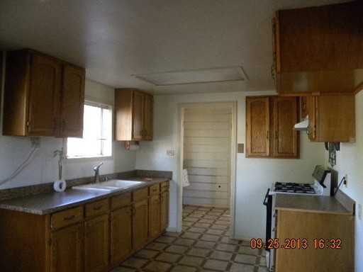 357 W Ave L - Photo 3 of 8