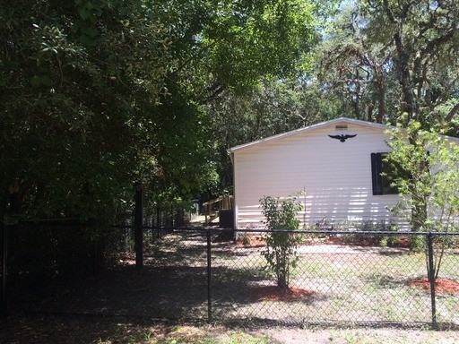 11640 Purdue St - Photo 2 of 15