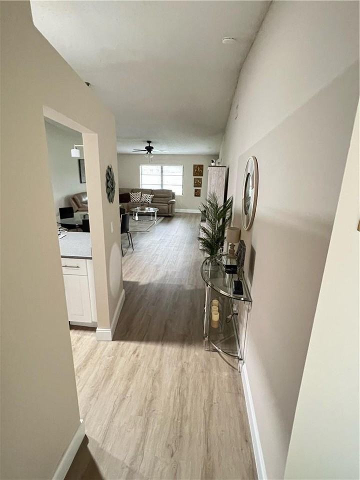 18560 Sunburst Ln #D - Photo 2 of 8