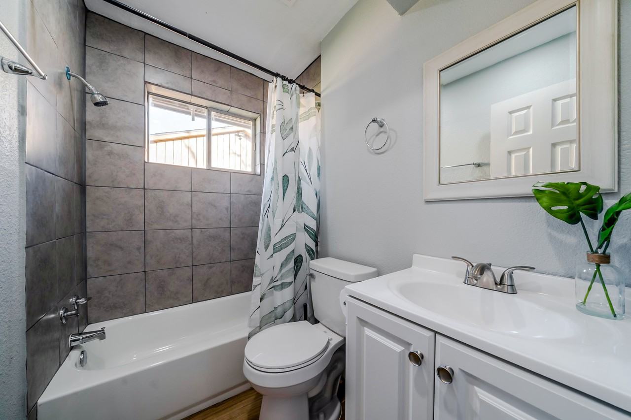 Newquay St - Photo 2 of 8