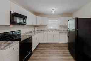 featured image of N Hairston Rd