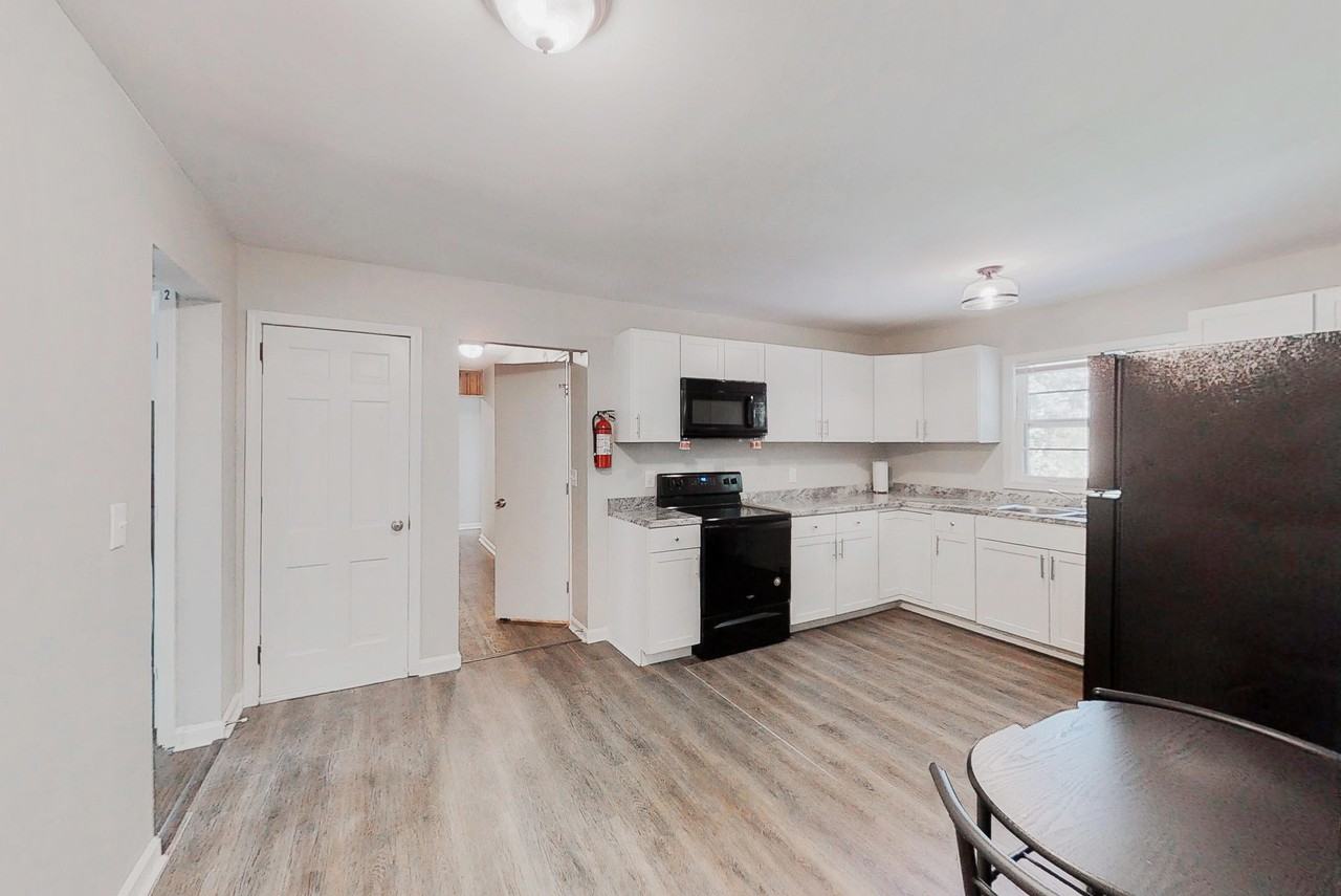 N Hairston Rd - Photo 7 of 10