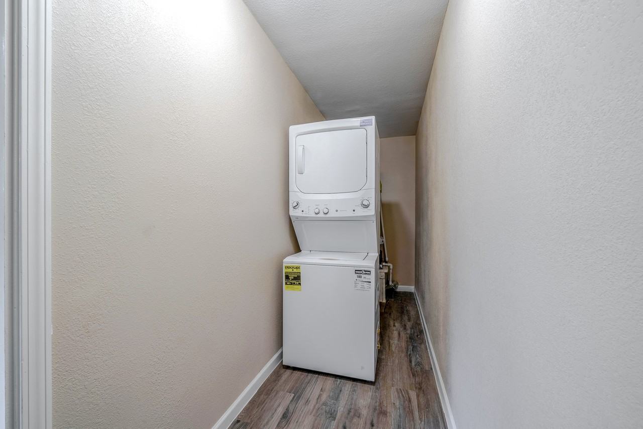 Winter Bay Ln - Photo 7 of 15