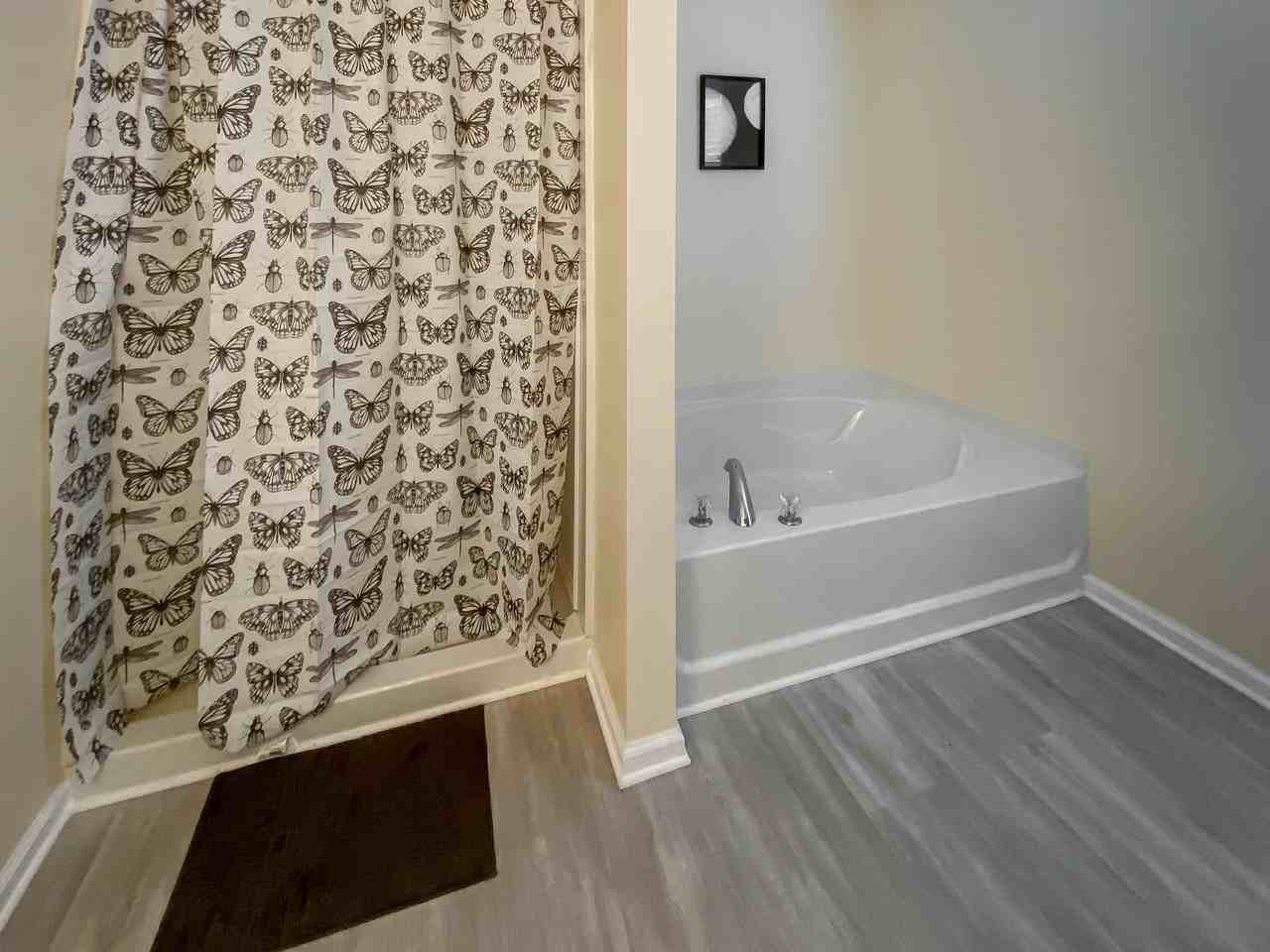 Abram Ln - Photo 4 of 27