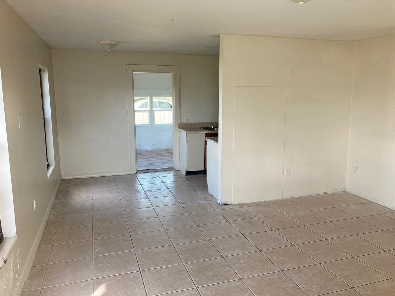 105 Prince Ave #10 - Photo 2 of 7