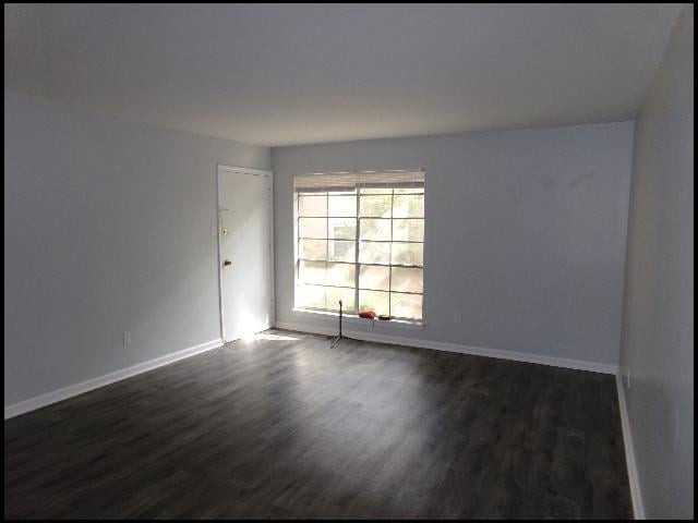 1601 N Bryant St #13 - Photo 6 of 10