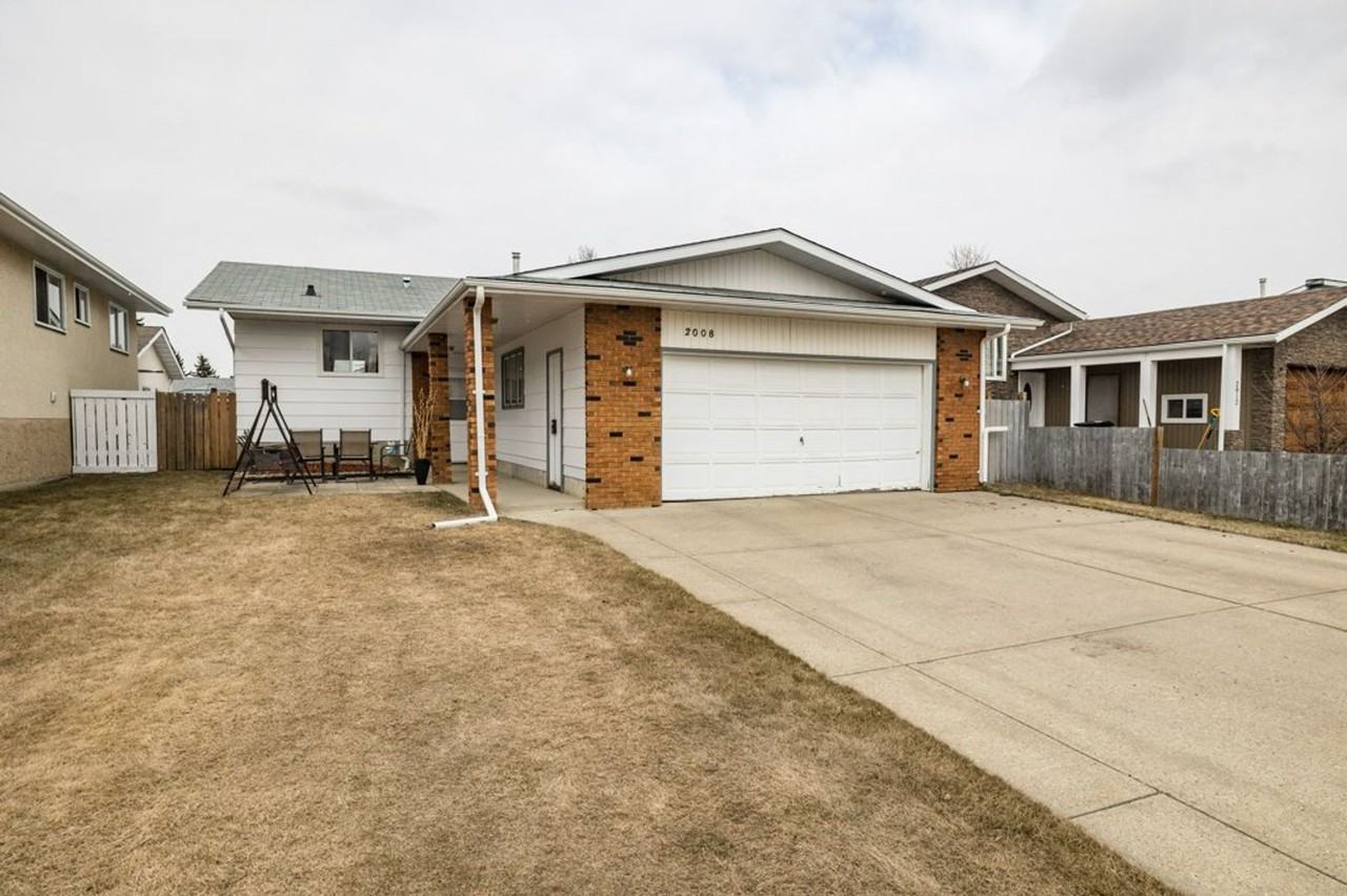 Main Floor for rent with a DOUBLE garage Apartments Main, Edmonton