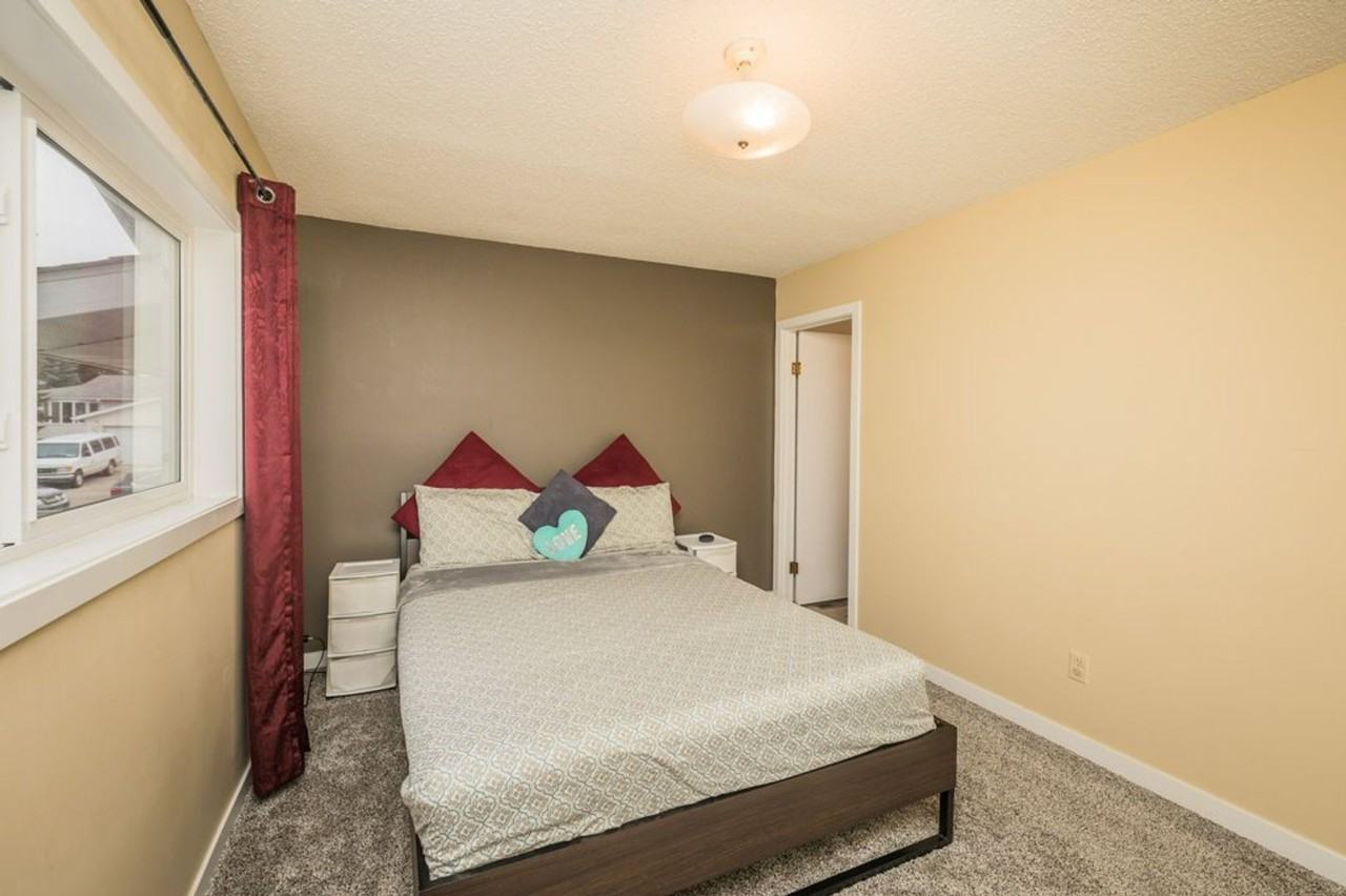 Main Floor for rent with a DOUBLE garage Apartments Main, Edmonton