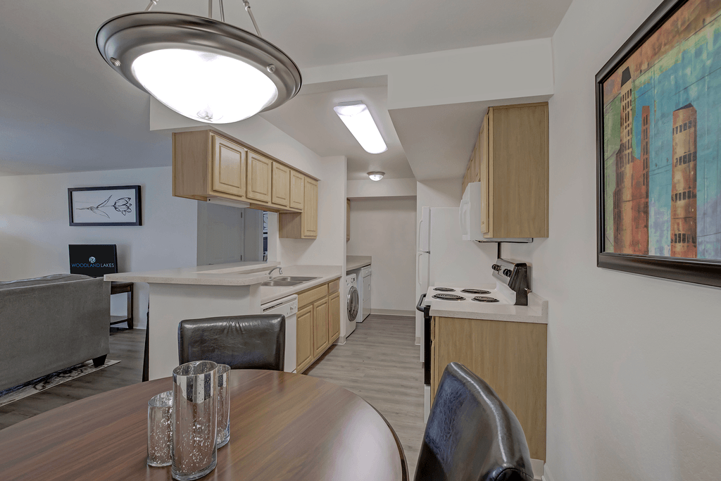 Woodland Lakes Apartments - Photo 5 of 28