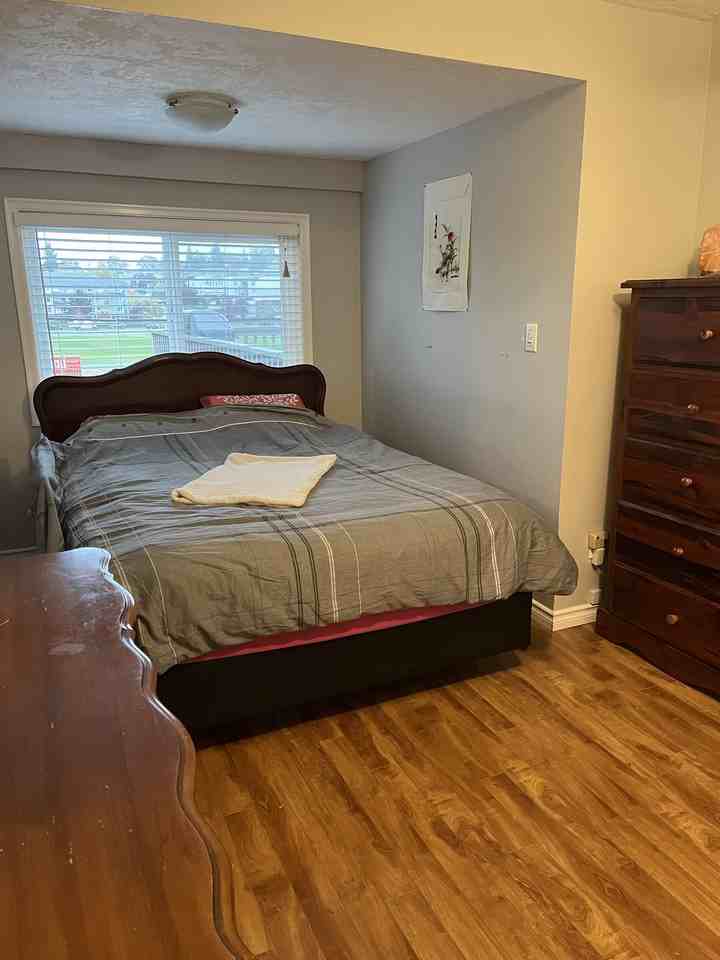 888 Colville Road - Photo 3 of 8