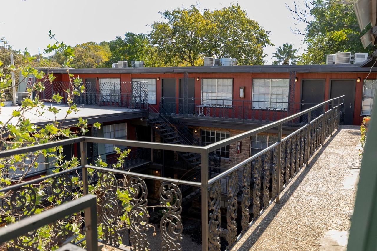 Palisades Condominiums - Photo 2 of 18