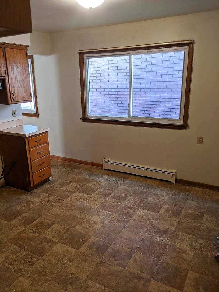 1569 S 76th St #L - Photo 3 of 14