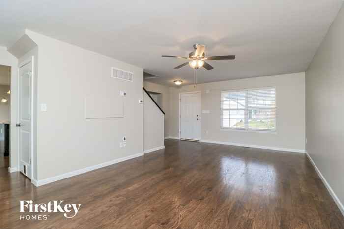 2668 Winding Valley Dr - Photo 3 of 15