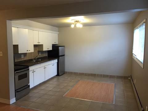 9142 Jasper Avenue - Photo 2 of 11