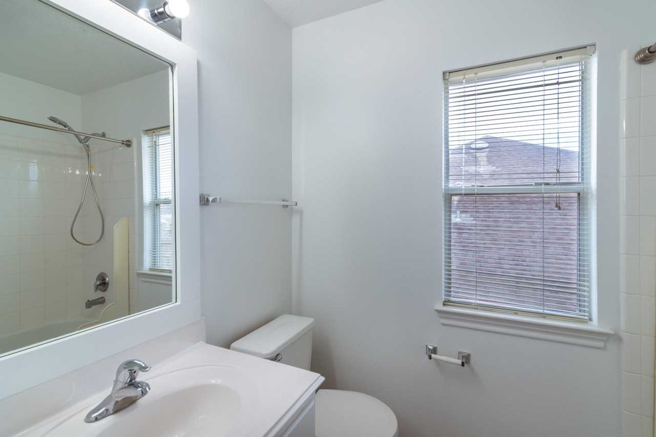 2707 Troy Dr #1 - Photo 6 of 20
