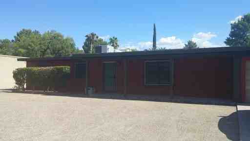 7520 E Stella Rd - Photo 2 of 31