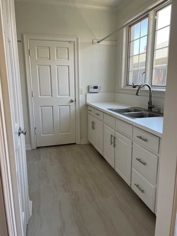 7022 Deloache Ave #1 - Photo 7 of 10