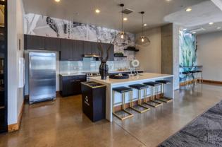 350 E Congress St - Photo 1 of 1