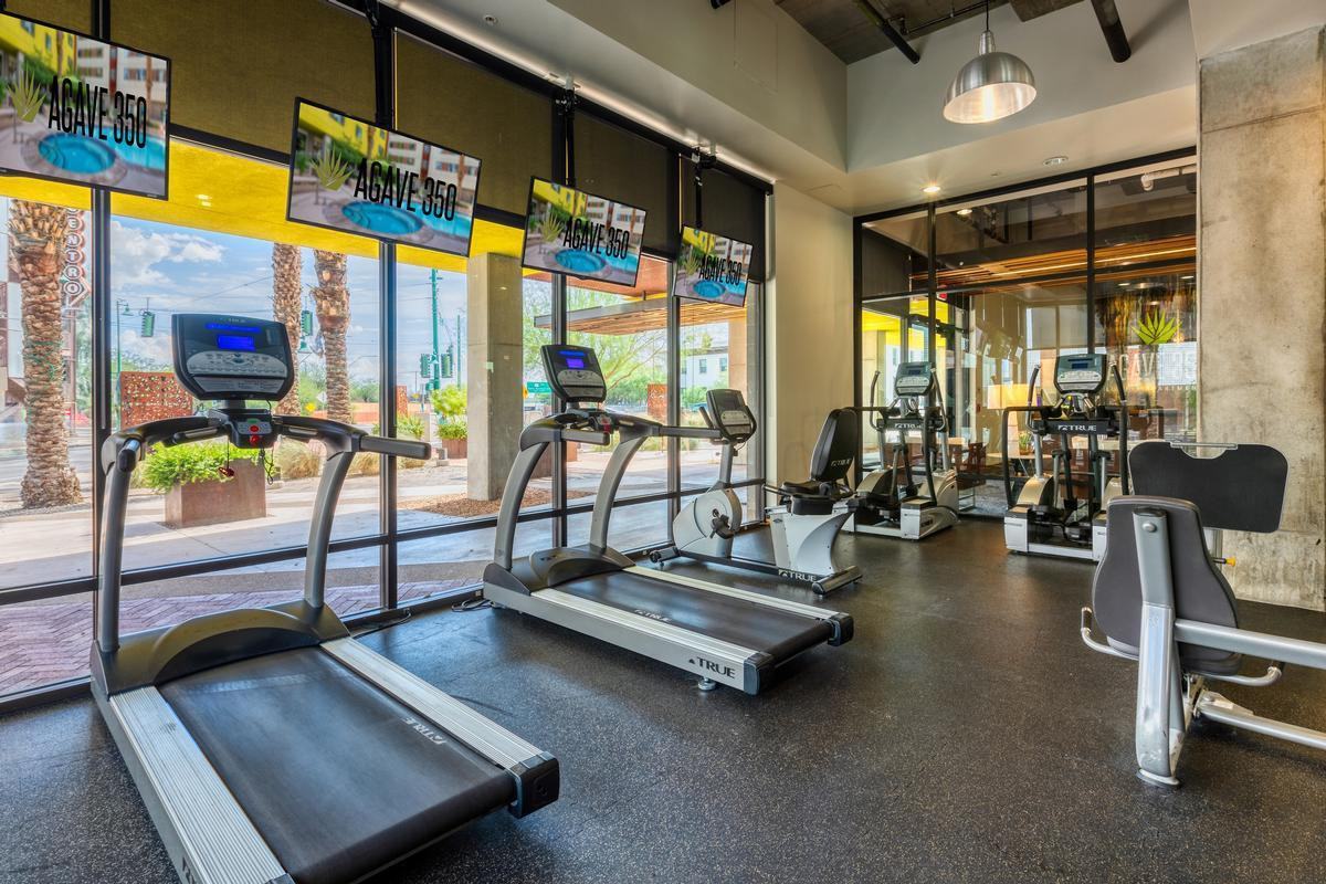 350 E Congress St - Photo 5 of 50