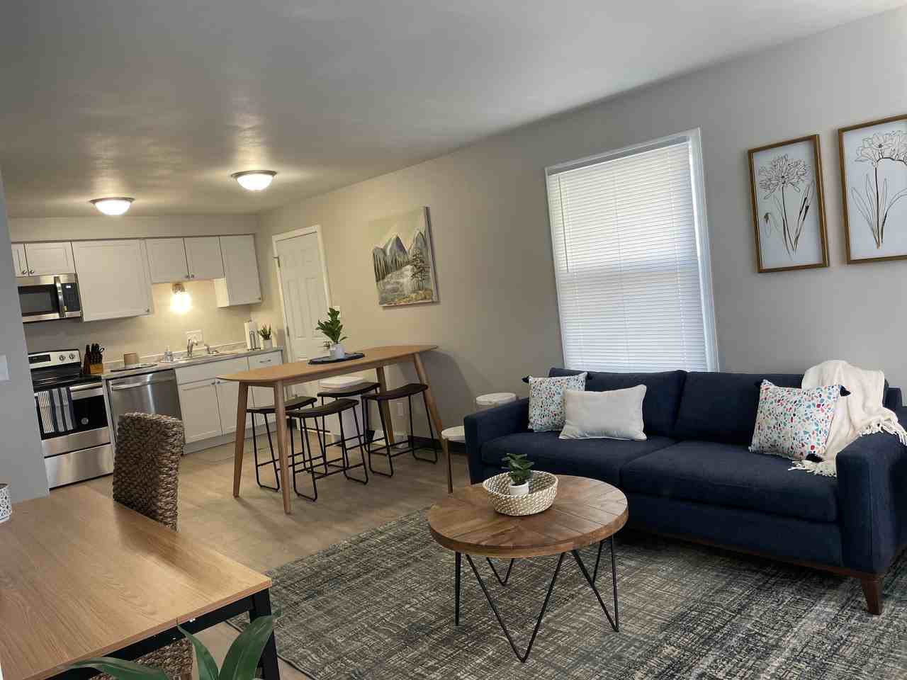 2511 N Locust St #2511 - Photo 5 of 10