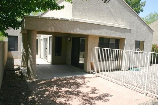 5130 E Woodspring Dr - Photo 2 of 4