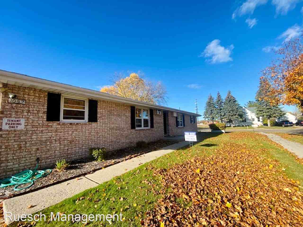 1052 Winter Lane - Photo 2 of 16