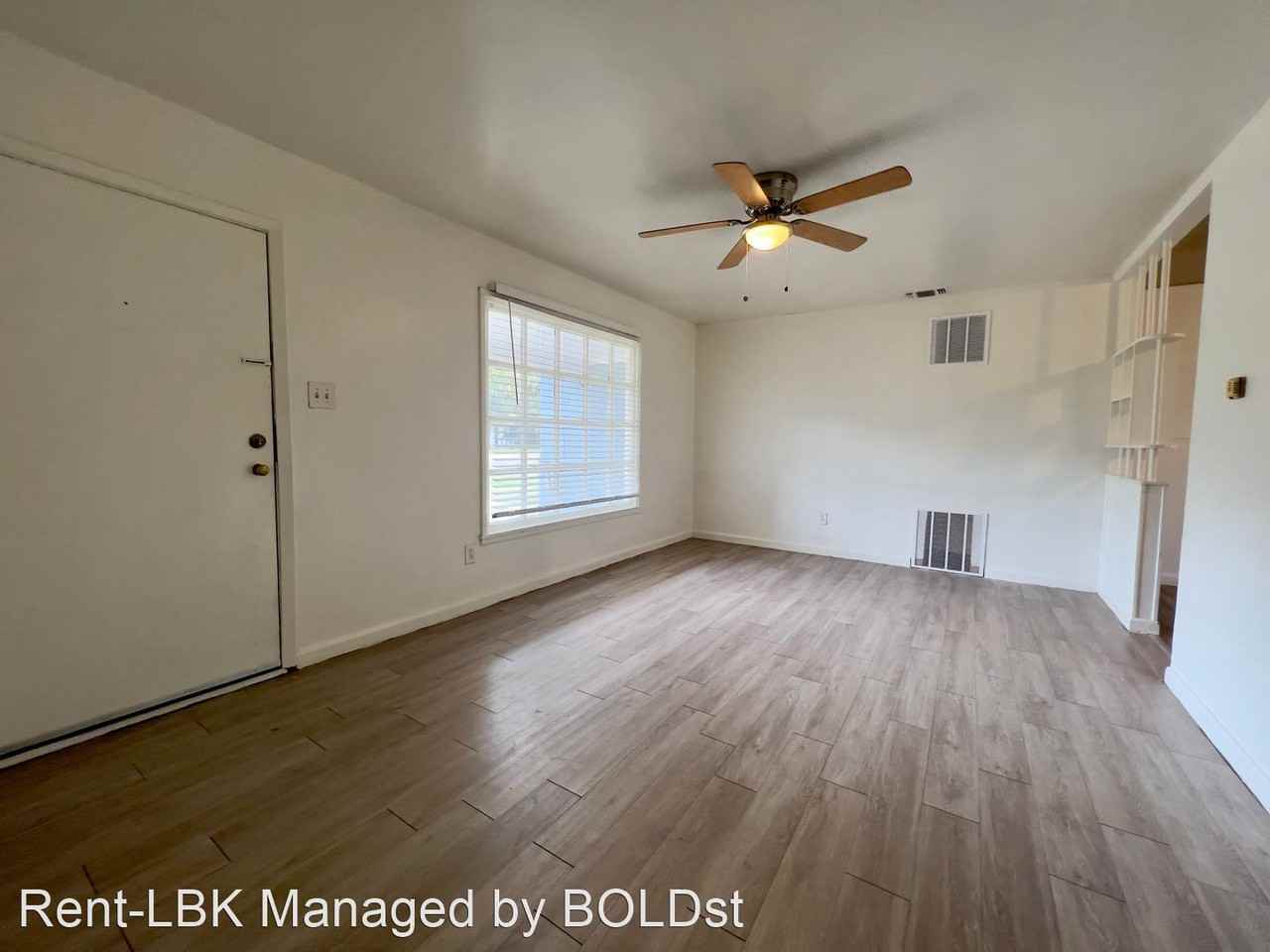 3810 32nd St - Photo 2 of 10