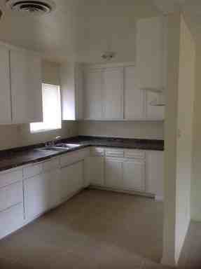 2516 Erskine Creek Rd - Photo 2 of 10