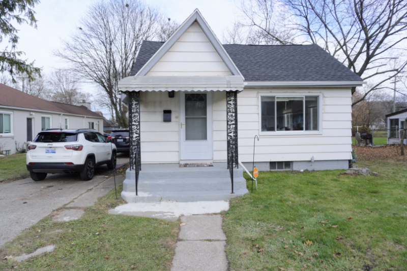 217 S Hamilton St - Photo 2 of 10