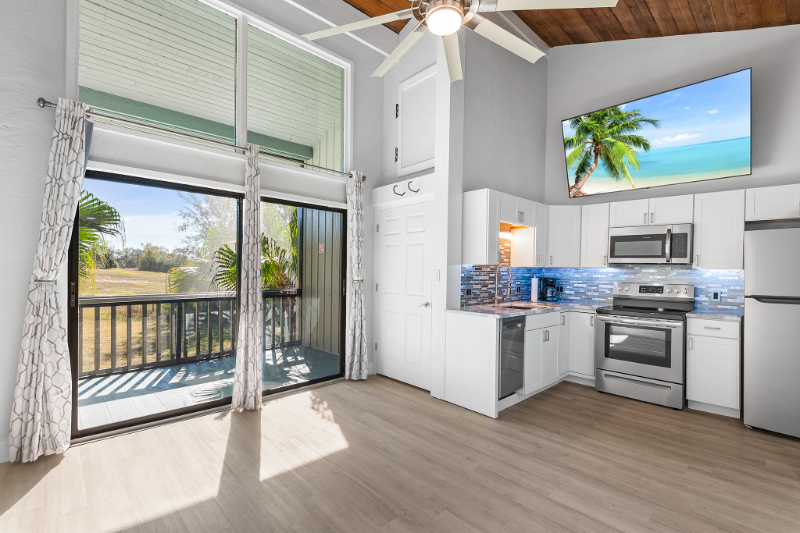 2077 Corner Lake Dr - Photo 4 of 21