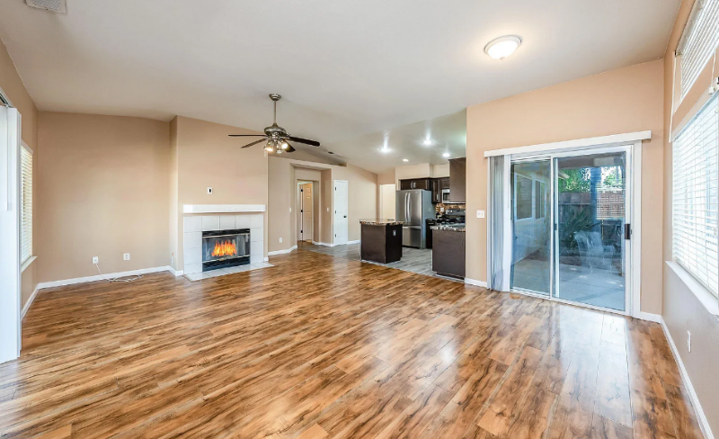 5660 W Oslin Ave - Photo 2 of 4