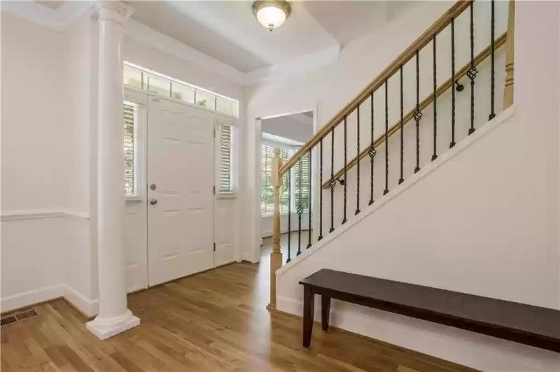 3346 Mathieson Dr Ne - Photo 3 of 33